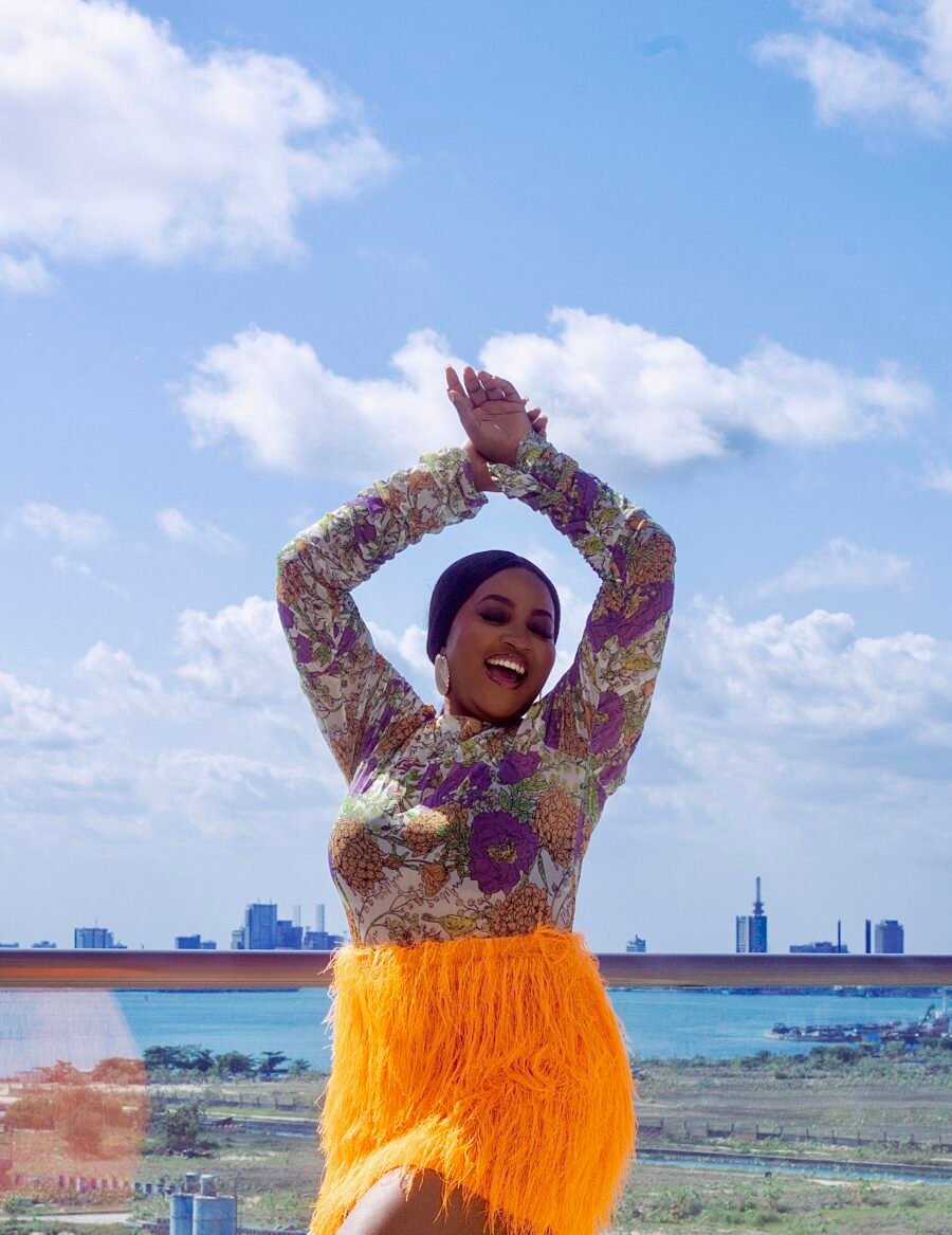 Mya mini feathered skirt - Image 5